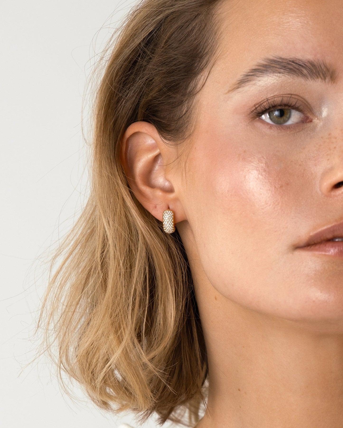 Amour Hoops Small
