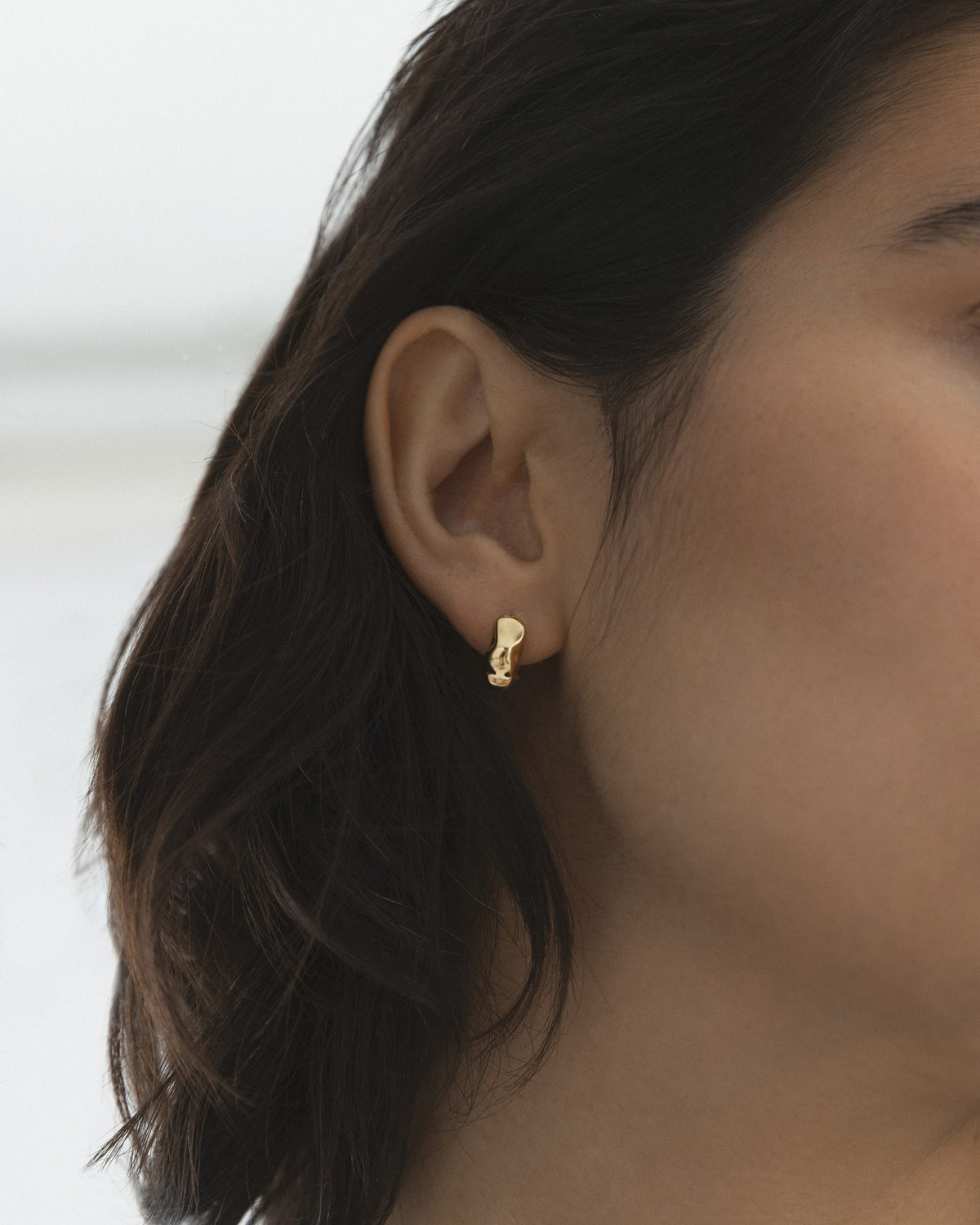 Wavy Bolded Mini Hoops